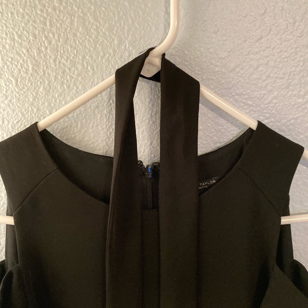EUC Ann Taylor Black Cold Shoulder Ruffle Sleeve Dress with optional Sash - Picture 6 of 7
